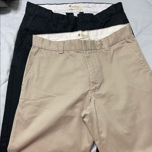 GAP Stress Free flat front 31x32